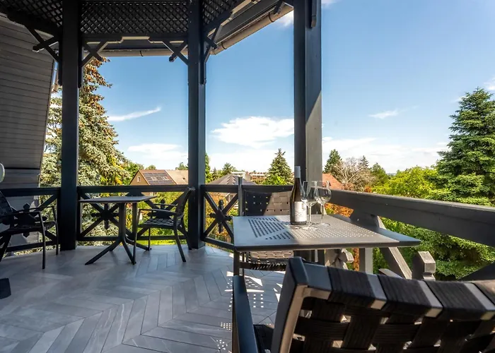 Viktória Bed and breakfast